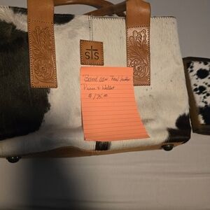 STS Ranchwear Leather Tote with Brown Accents